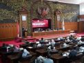 Pjs. Gubernur Sudirman Apresiasi Pandangan Umun Fraksi DPRD Terhadap RAPBD 2025