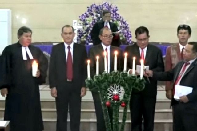 Perayaan Natal Parhalado HKBP Jambi dan Keluarga Penuh Khidmat dan Sukacita