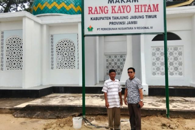 PTPN IV Regional IV Bikin Papan Nama Makam Orang Kayo Hitam