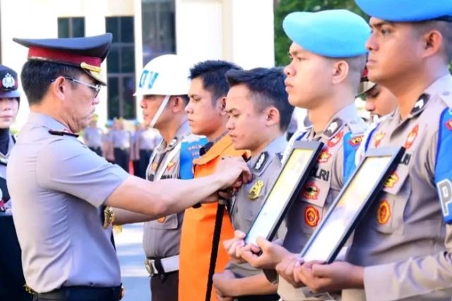 Polda Jambi Gelar Upacara PTDH  Personel Terbukti Langgar Kode Etik