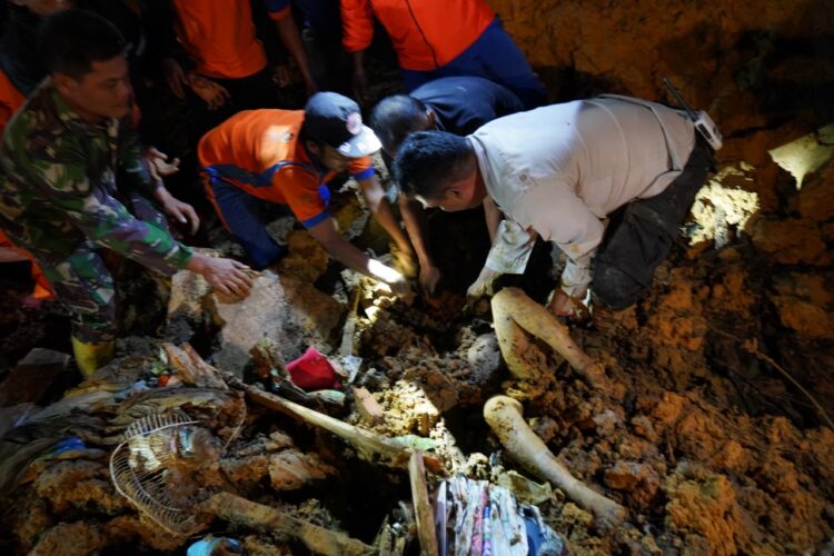 Kristina Boru Simamora dan Dua Anaknya Tewas Tertimbun Longsor