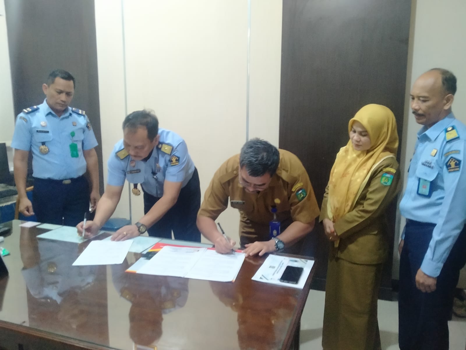 Sekda Tebo dan Kadiv Yankum HAM Teken PKS