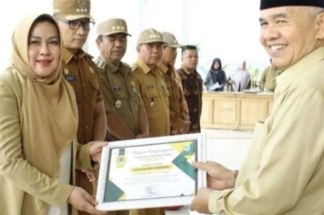 Kadis PUPR Kerinci MAYA NOVEFRI HANDAYANI.ST Belum Mempergunakan Hak Jawab Terkait Isu Kadis Tidak Pernah Apel Pagi Tapi Tetap Terima TPP