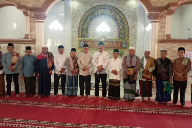 Pemberian Bantuan Mesjid Oleh PJ Bupati Kerinci Setiap Safari Jum,at,Terkesan Pembohongan Publik