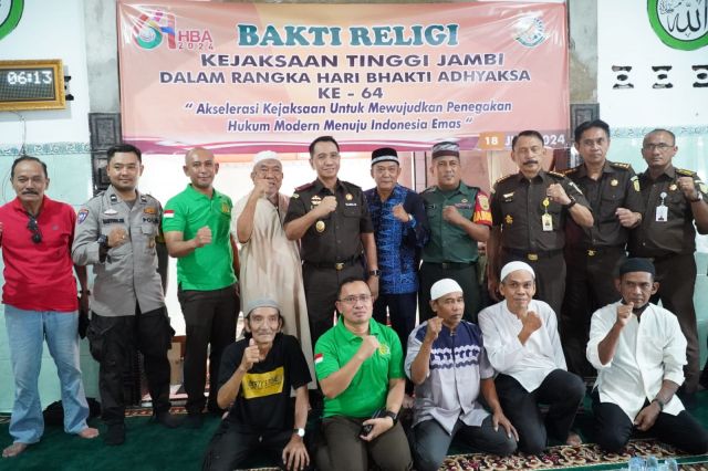 Kejati Jambi Gelar Bakti Sosial Dalam Rangka HBA Ke-64 Tahun 2024
