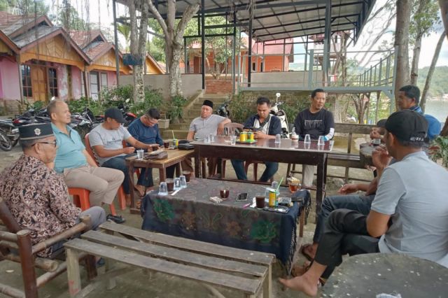 Pernyataan Humas PLTA Alsori Picu Amarah Warga: “Kalau Tak Sanggup, Angkat Kaki dari Desa Kami!”