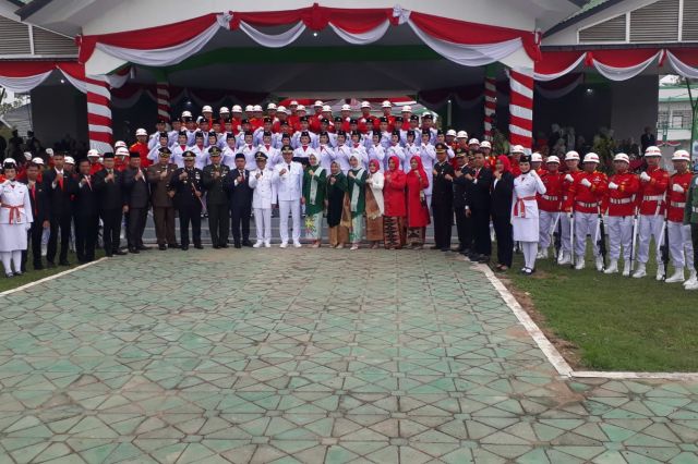 Upacara HUT Kemerdekaan RI Ke-80 Di Alun-Alun Batang Hari Berlangsung Khidmat Dan Meriah 