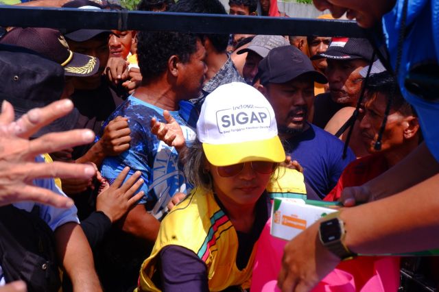 Indosat Ooredoo Hutchison Percepat Pemulihan Jaringan dan Salurkan Bantuan bagi Warga Terdampak Banjir di Sumatera