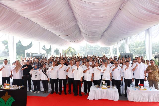 Dukung B50 dan Ketahanan Pangan, PTPN IV PalmCo Perkuat PSR, Serap 1,73 Juta Ton TBS Petani