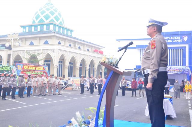 HUT Lalu Lintas Bhayangkara ke-71, Ditlantas Polda Jambi Gelar Apel Bersama dan Coffee Morning 5 Pilar Keselamatan Lalu Lintas
