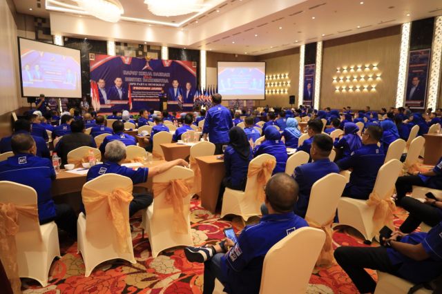 Di Jambi, Sekjen Demokrat Ingatkan Kader Utamakan Aspirasi Masyarakat