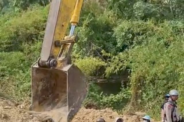 Warga Tantang PLTA & Desak Bupati: “Berdirilah di Tengah Rakyat, Bukan di Pihak Investor!”