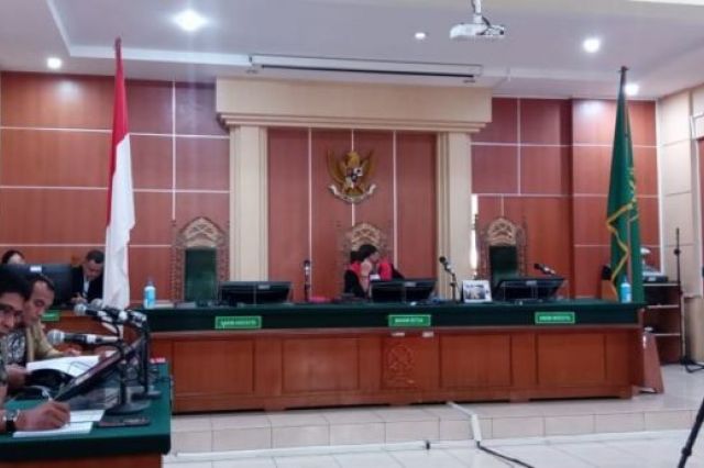 Hakim Tolak Eksepsi Mantan Dirut Bank Jambi