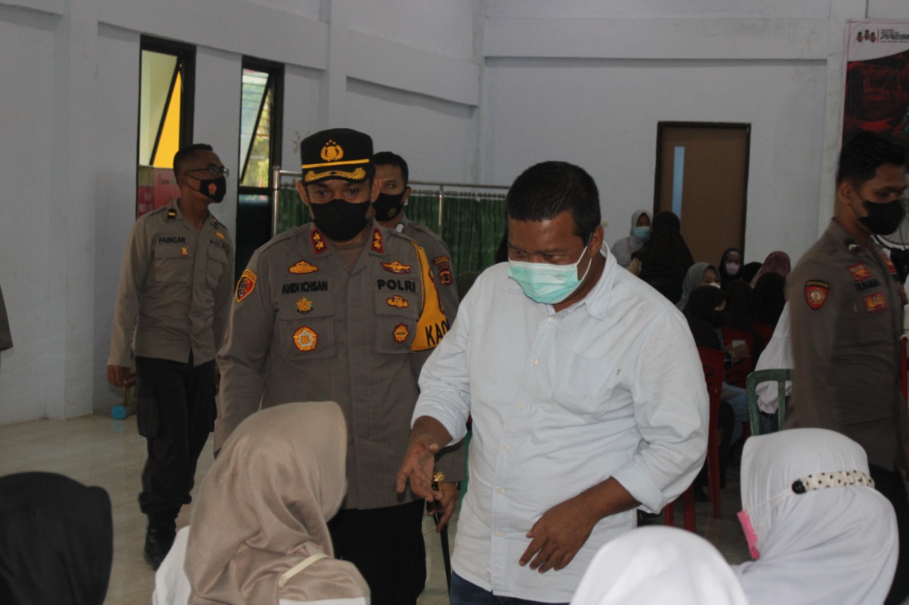 Serbuan Vaksinasi Di Polres Ditinjau Bupati Tanjung Jabung Timur